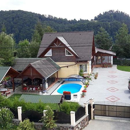 Hotel Vila Eszter à Sovata Extérieur photo